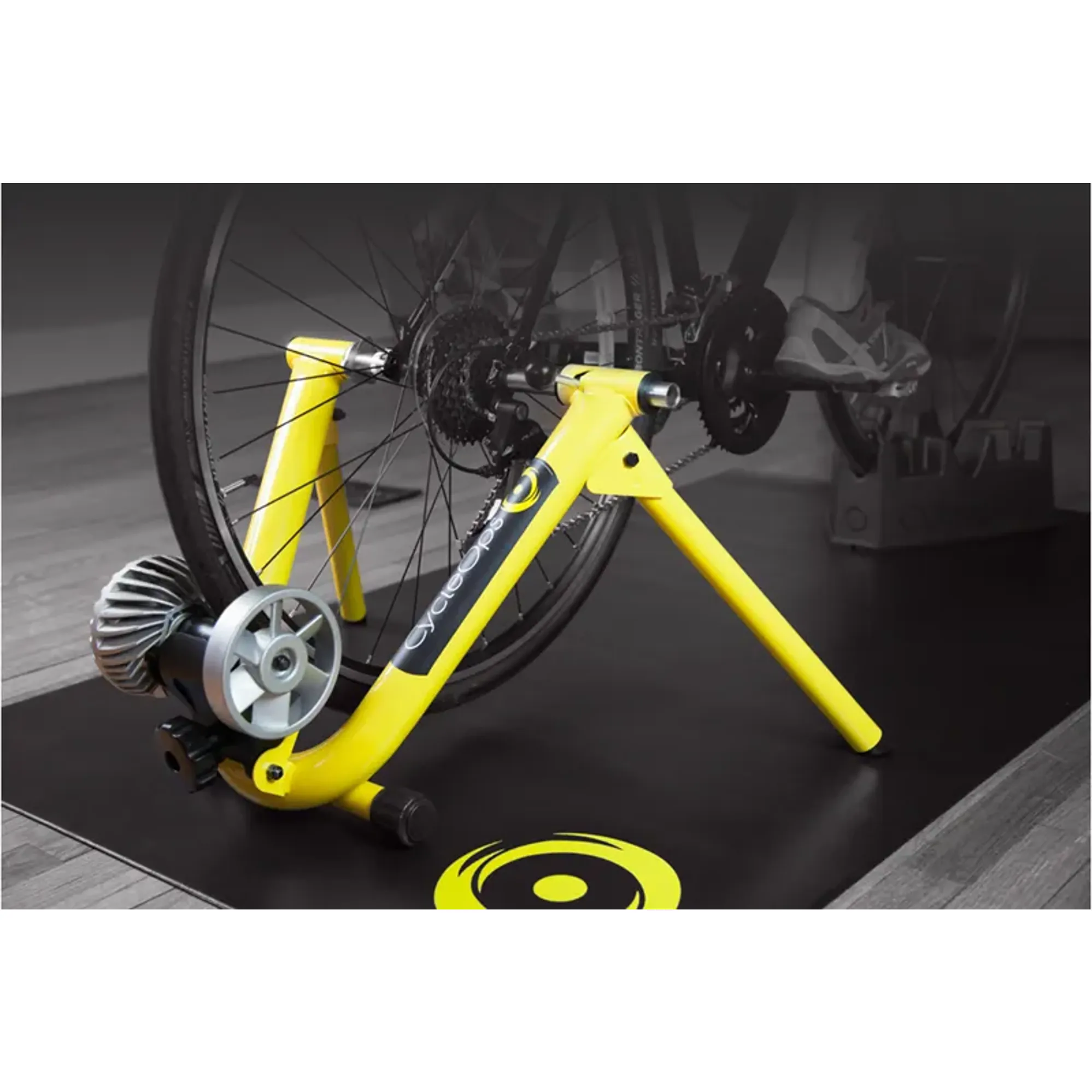 Cycleops Fluid Turbo Trainer With Sensor in Yellow